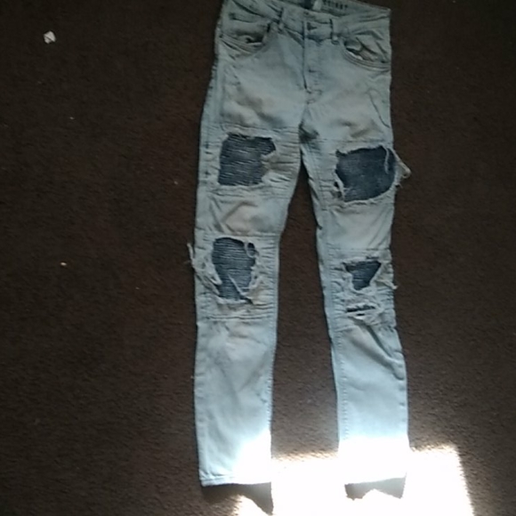 Can't fit them brand new wore once - Picture 1 of 4